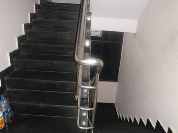 Oyo Hotel Lakshmi Paradise วิสาขปัตนัม ภายนอก รูปภาพ