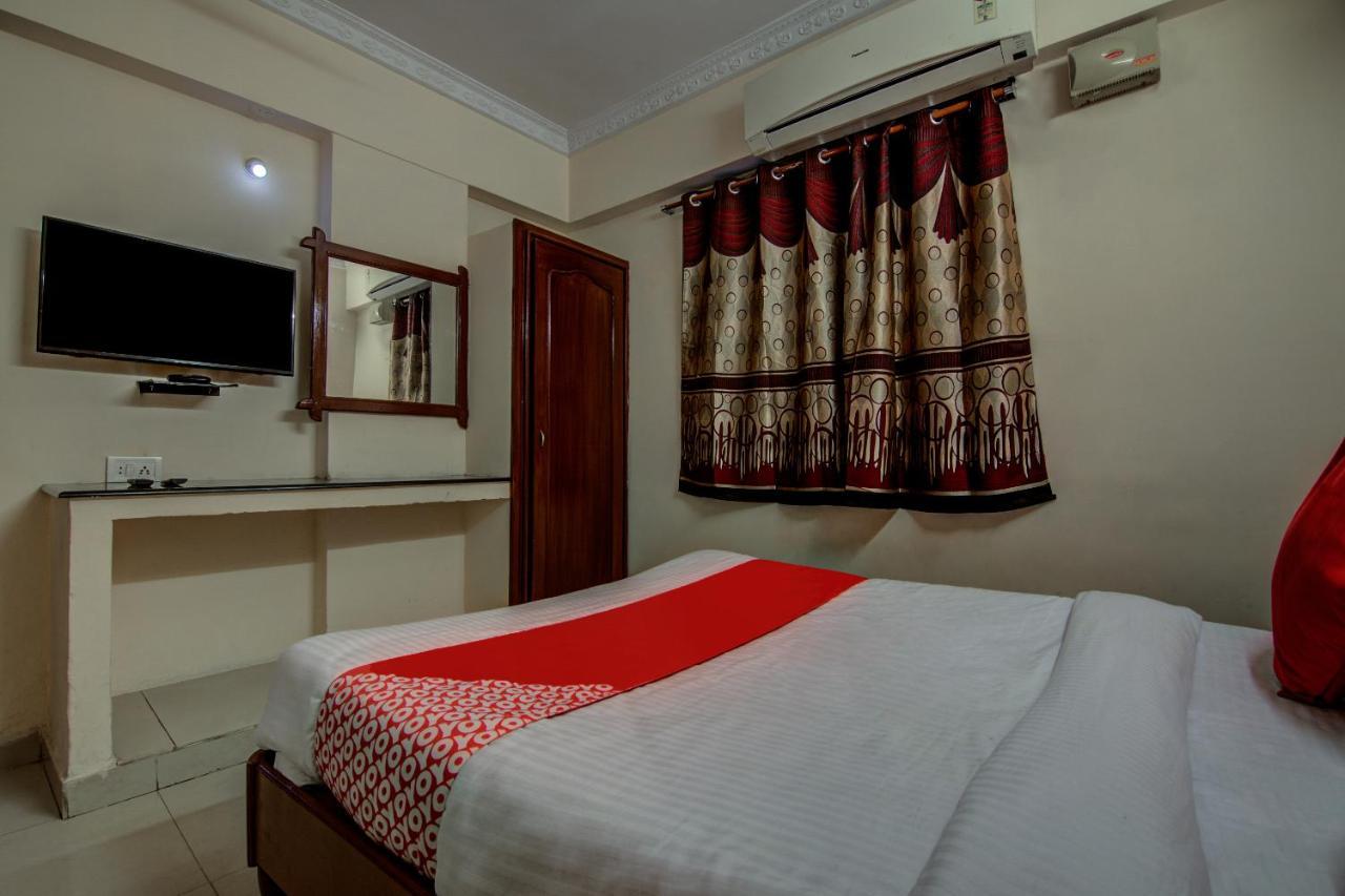 Oyo Hotel Lakshmi Paradise วิสาขปัตนัม ภายนอก รูปภาพ