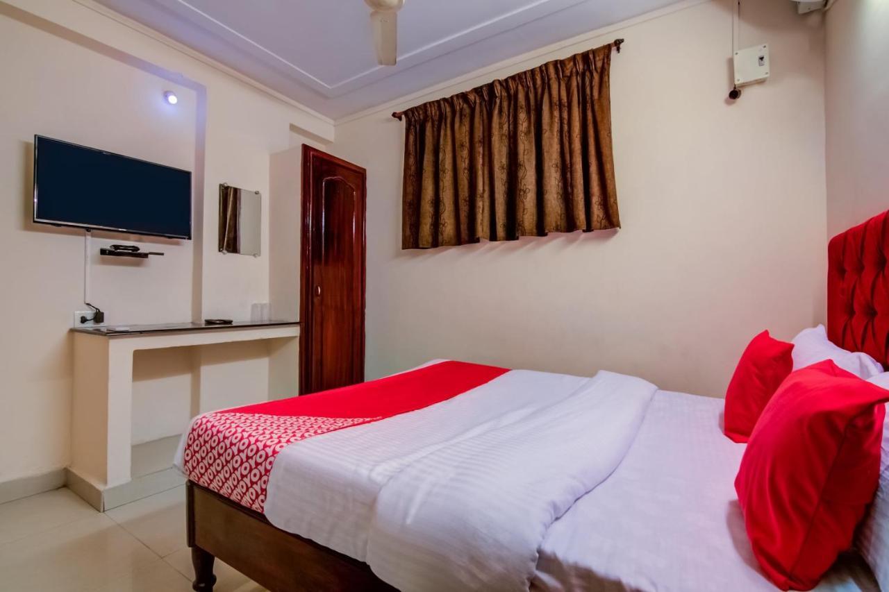 Oyo Hotel Lakshmi Paradise วิสาขปัตนัม ภายนอก รูปภาพ