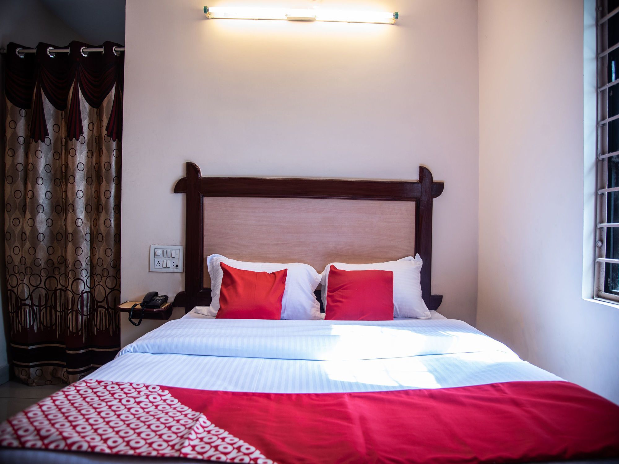 Oyo Hotel Lakshmi Paradise วิสาขปัตนัม ภายนอก รูปภาพ